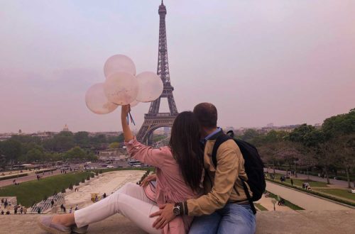 zaljubljeni par u parizu